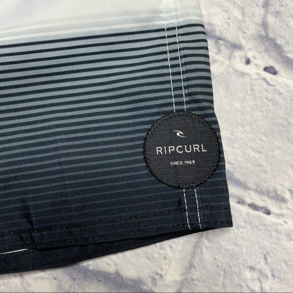 Rip Curl Patterned Board Shorts - Picture 3 of 8